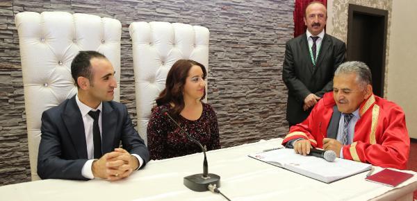 Evlendirme dairelerinde '07.07.17' yoğunluğu