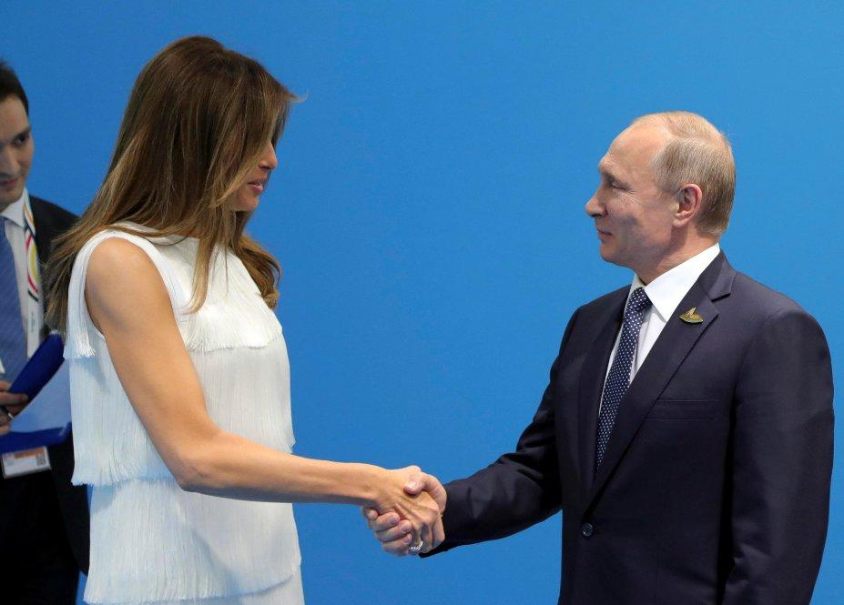 Melania Trump Putin'le sohbet etti