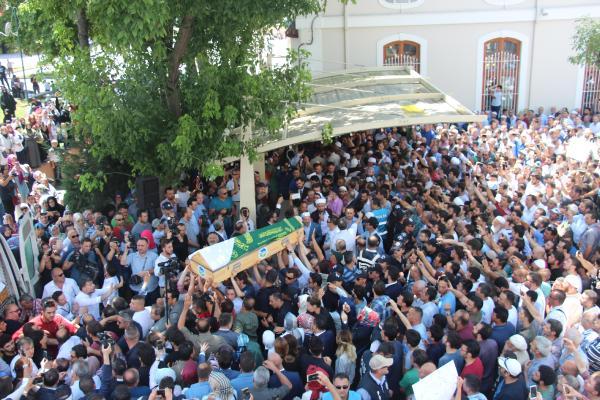 Sakarya'daki vahşetin kurbanı Suriyeli anne-oğla veda