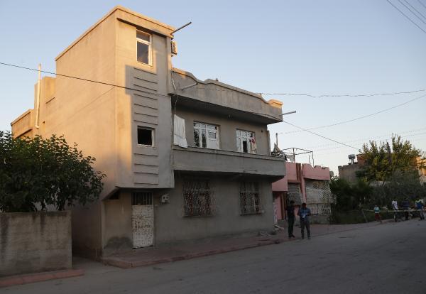 Adana'da uyuşturucu bağımlısı dehşet saçtı