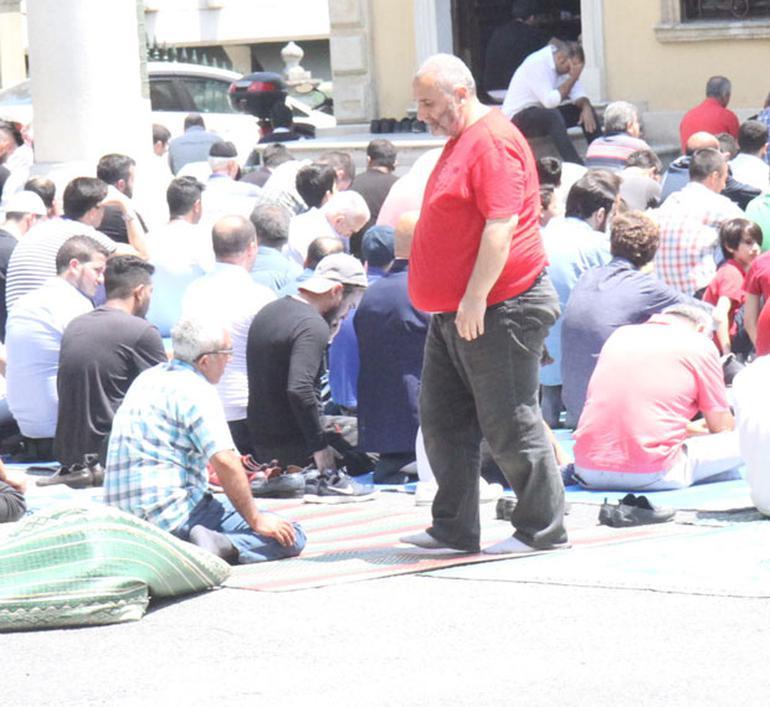 Mustafa Ceceli: Selin gelinlik giymeyecek