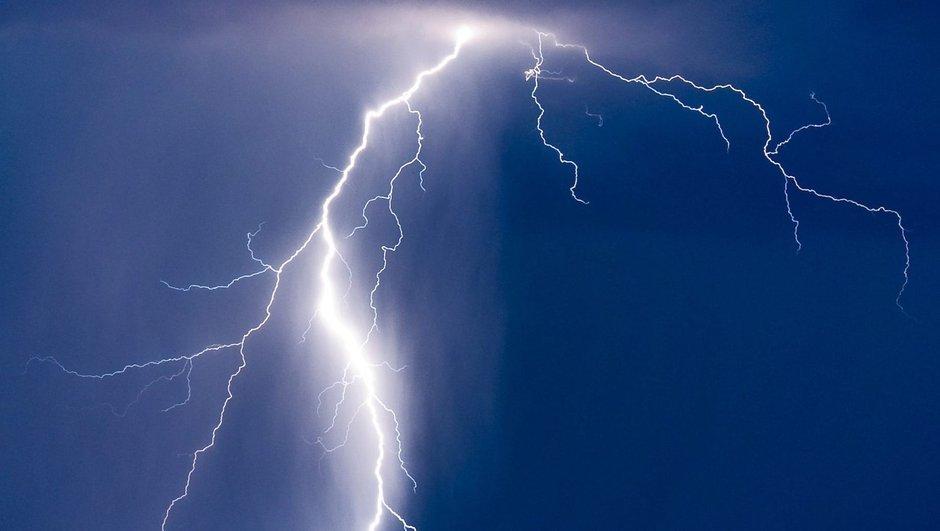 Hindistan'da yıldırım felaketi