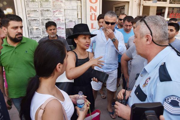 Vatandaşların 'kapkaççıyı dövelim- dövmeyelim' kavgası