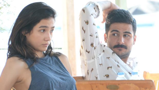 Aybüke Pusat erkek arkadaşıyla Bodrum'da