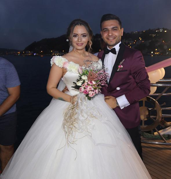 Dilara Yüzer evlendi