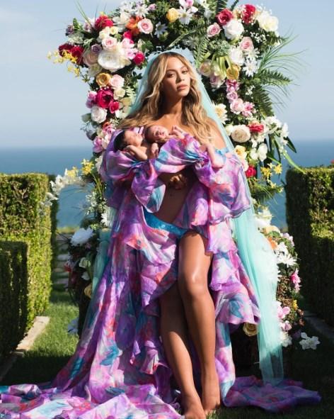 Yeni doğum yapan şarkıcı Beyonce gecelerde