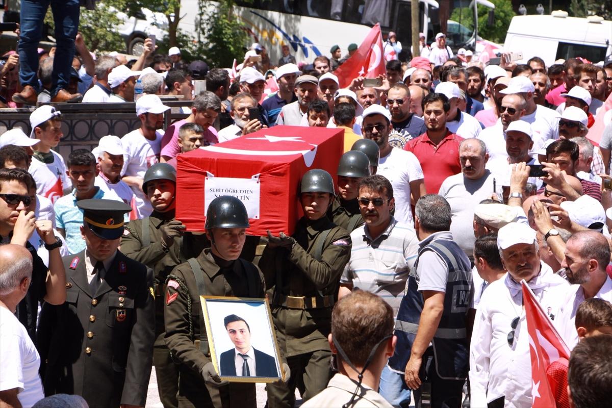 Şehit öğretmen Necmettin Yılmaz son yolculuğuna uğurlandı