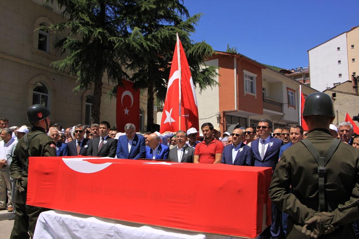 Şehit öğretmen Necmettin Yılmaz son yolculuğuna uğurlandı