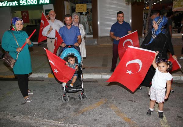 Şehit annesinden FETÖ'cülere zincirli tepki