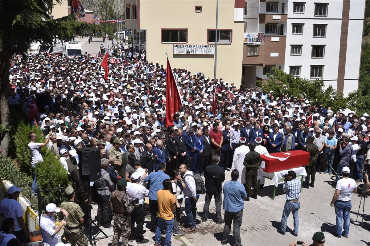 Şehit öğretmen Necmettin Yılmaz son yolculuğuna uğurlandı