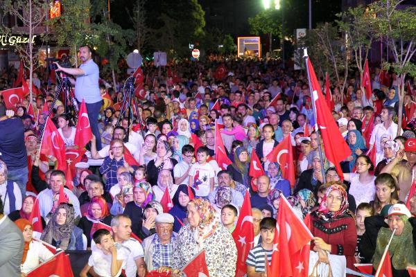 Şehit annesinden FETÖ'cülere zincirli tepki