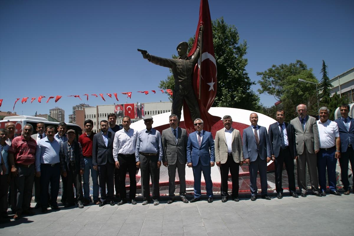 Niğde'ye şehit Ömer Halisdemir heykeli