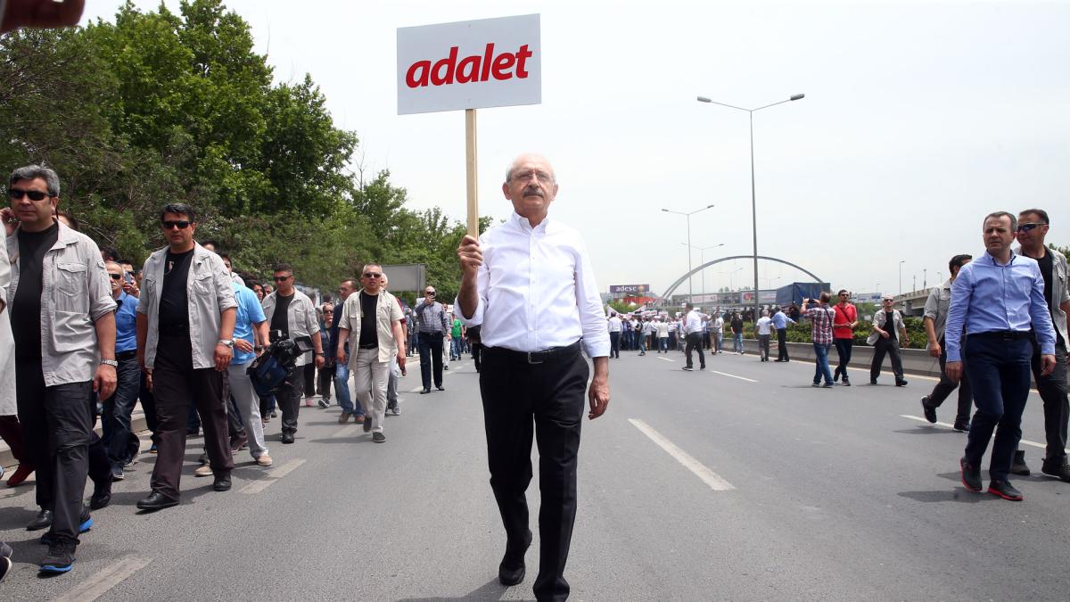 Kılıçdaroğlu yürümeye evde devam ediyor
