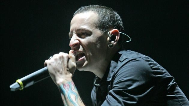 Linkin Park'ın solisti Bennington kendini astı