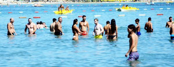 Bodrum'da plajlar dolu