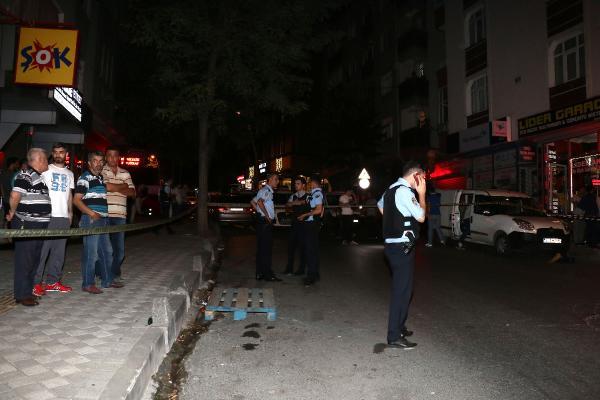 Bahçelievler'de kayınbirader-enişte kavgası: 3 yaralı