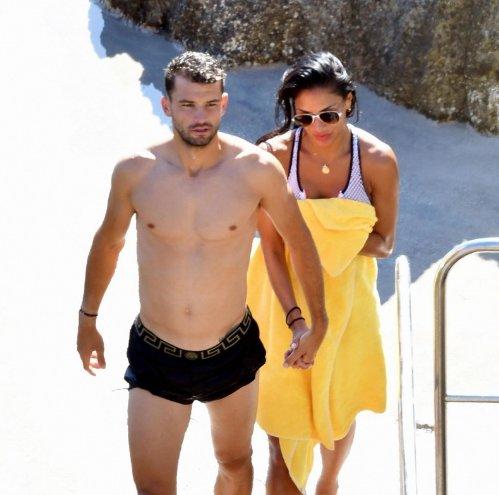 Dmitrov Capri'de aşk tatilinde