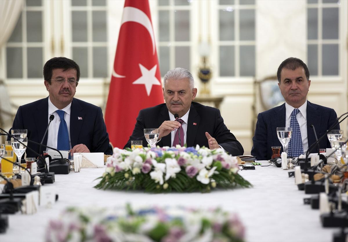 Başbakan, Alman firmalarının yöneticileriyle görüştü