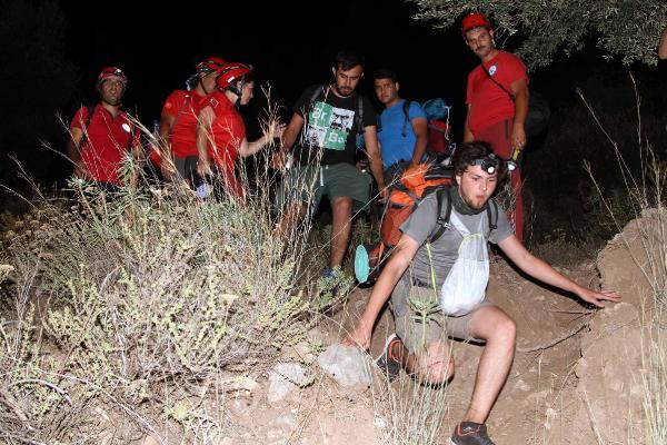 Likya Yolu'nda kaybolan gençleri UMKE buldu