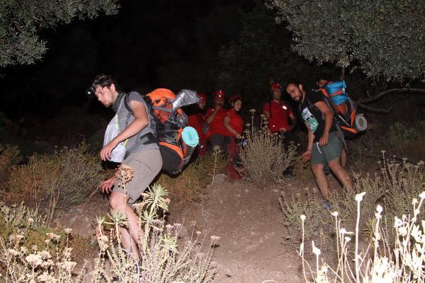 Likya Yolu'nda kaybolan gençleri UMKE buldu