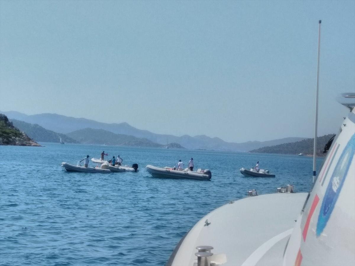 Marmaris'te tekne battı