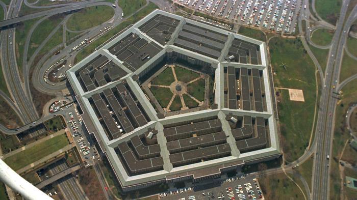 Pentagon: ABD imparatorluğu çöküyor