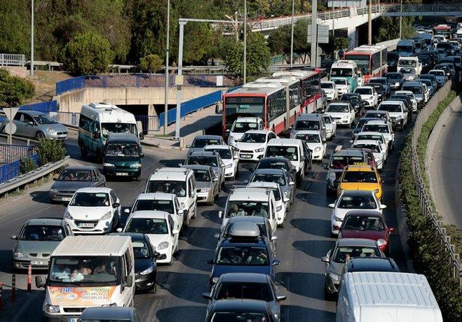 İzmir'de 'hayatı durduralım' eylemi