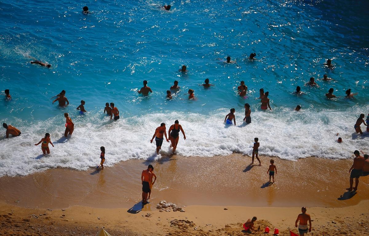 Turistlerin gözü Kaş'ta