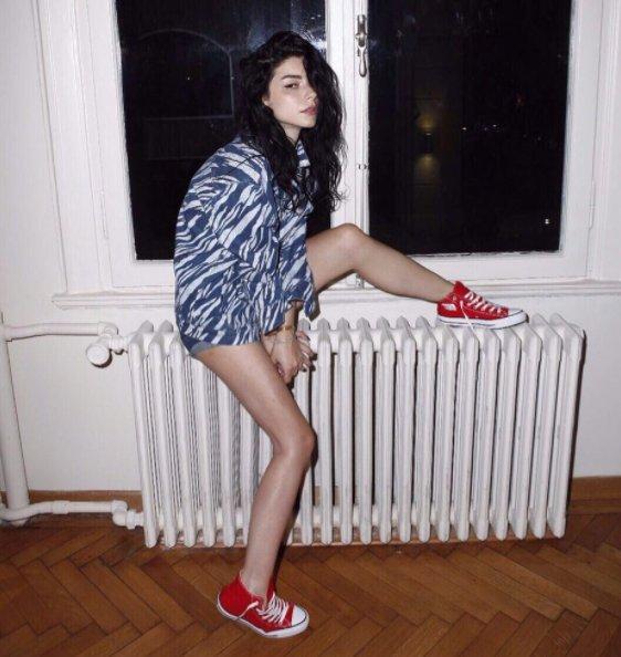 Merve Boluğur'un yeni imajı