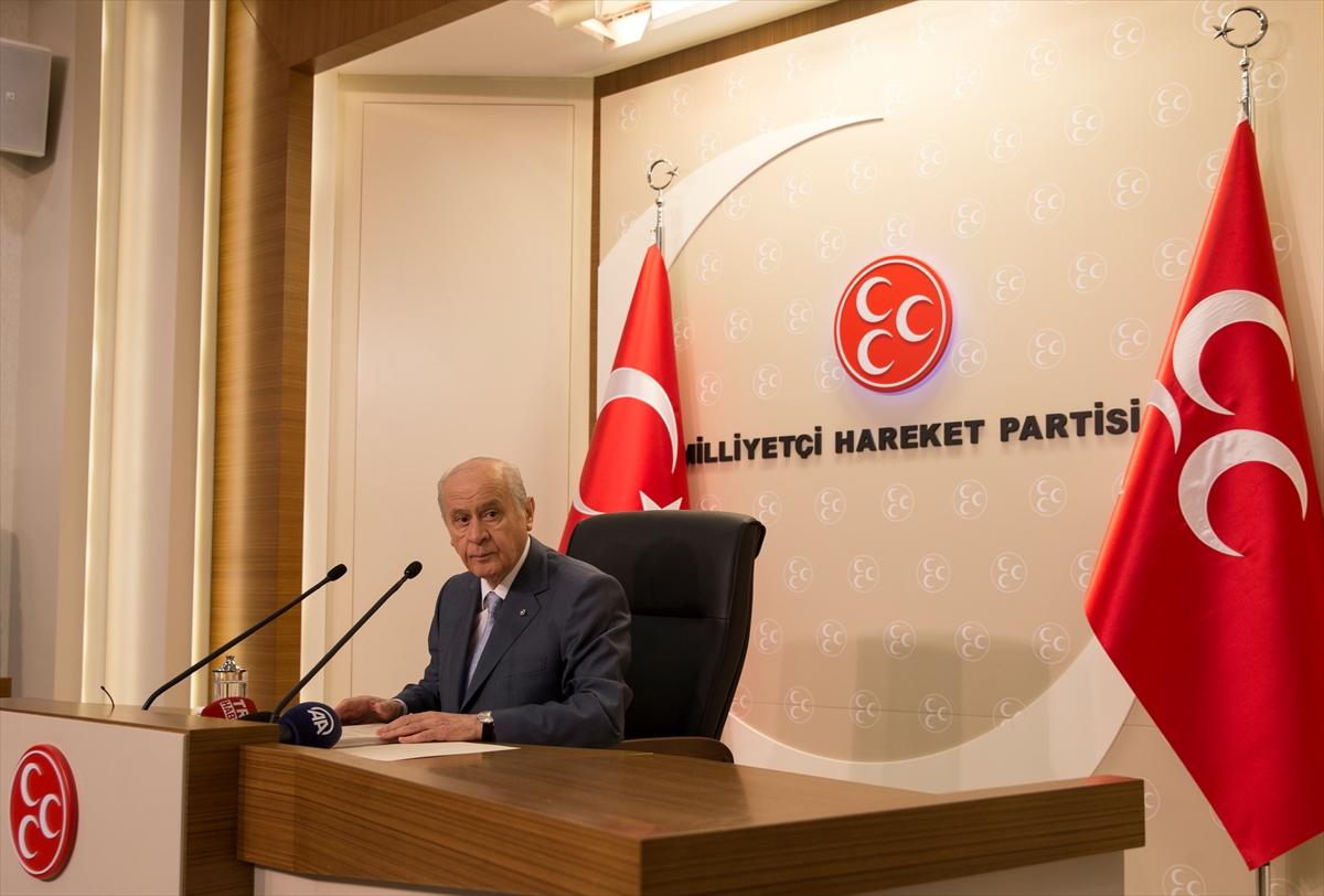 Devlet Bahçeli'den gündeme ilişkin tweetler