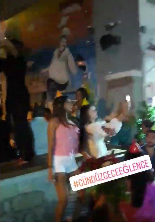 Çeşme'nin gündemi başka