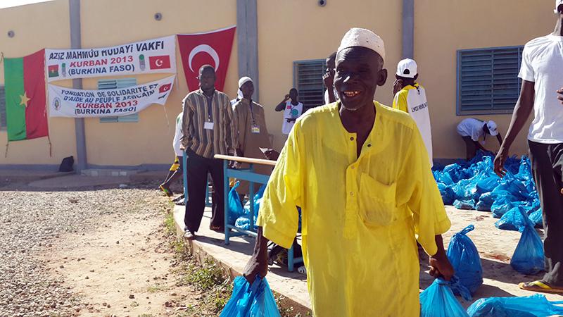 Aziz Mahmud Hüdayi Vakfı 40 ülkede kurban kestirecek