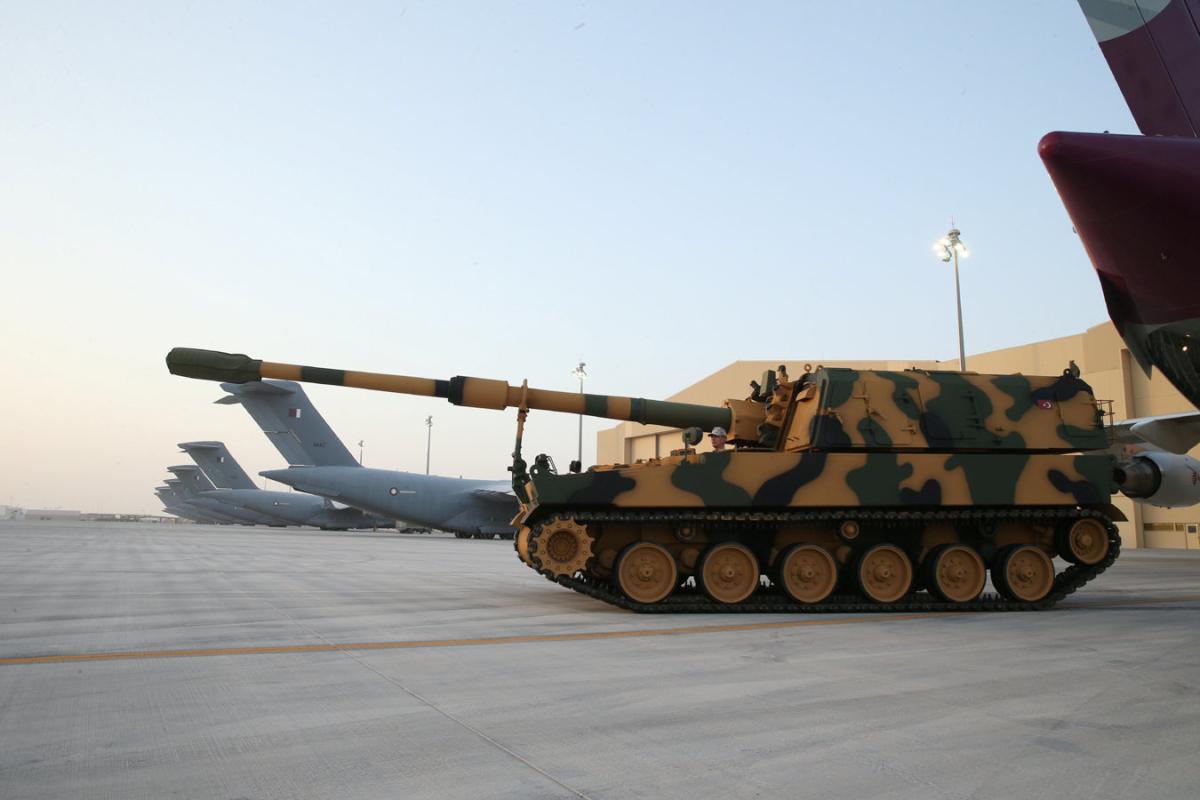 Katar'daki Türk askerleri tatbikata katıldı