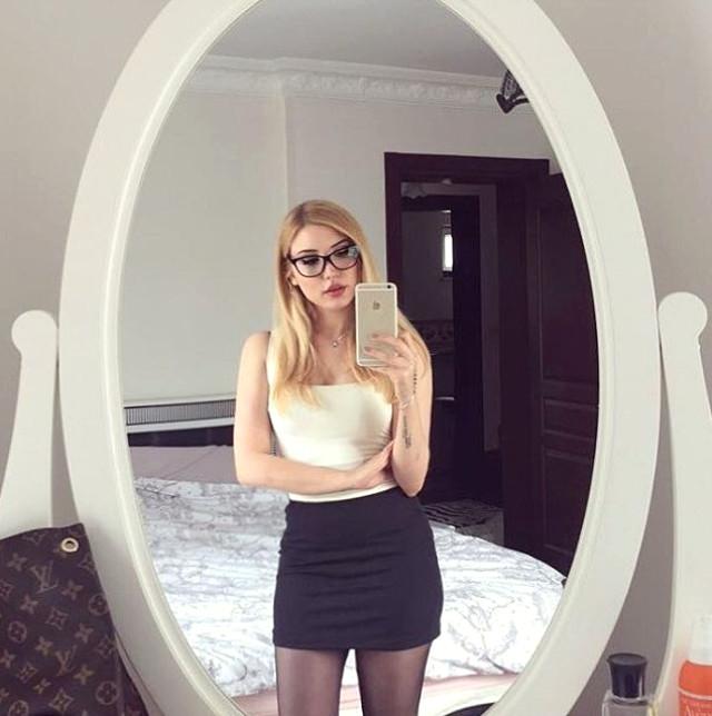 Özcan Deniz'in yeni sevgilisi