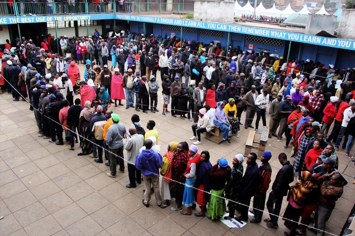 Kenya halkı sandık başında