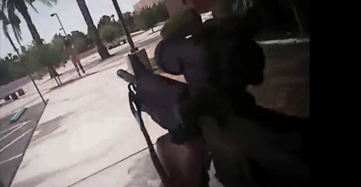 ABD Polisi çıplak adama ateş açtı