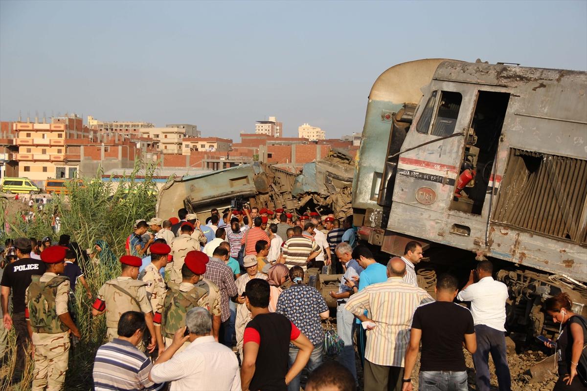 Mısır'da tren kazası: 36 ölü