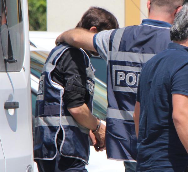 Tartıştığı arkadaşını tabancayla öldürdü