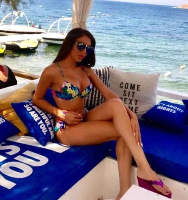 Tuğçe Aral, bacaklarını sigortalattı