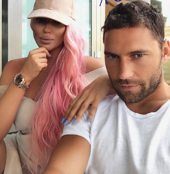 Jelena Karleusa'nın nargile keyfi