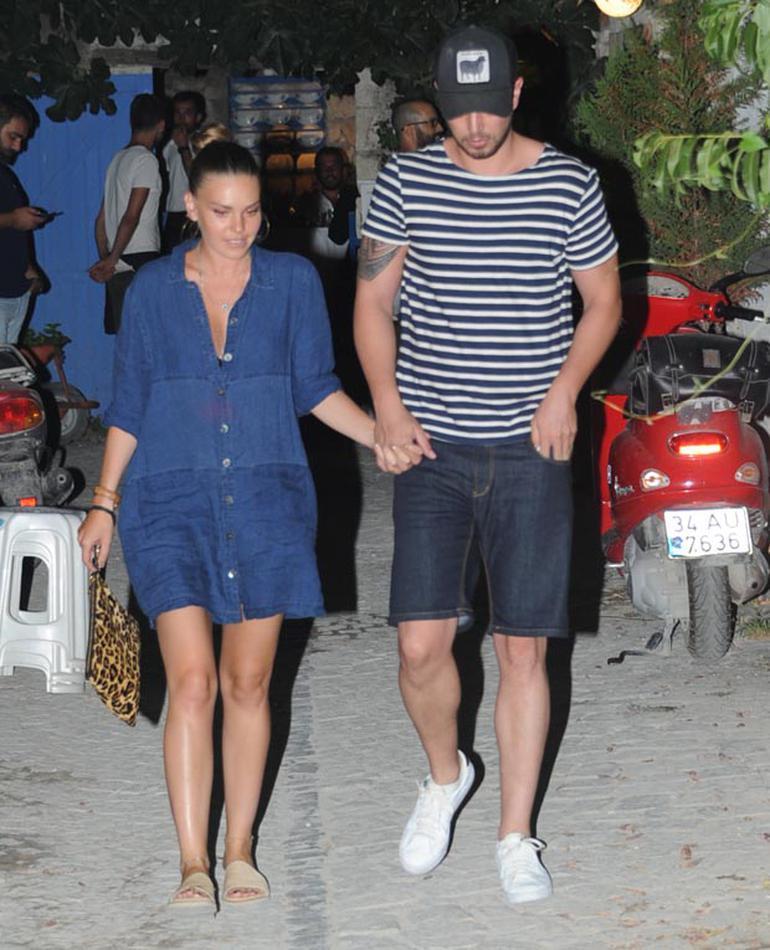 Aslı Enver - Murat Boz Alaçatı'da