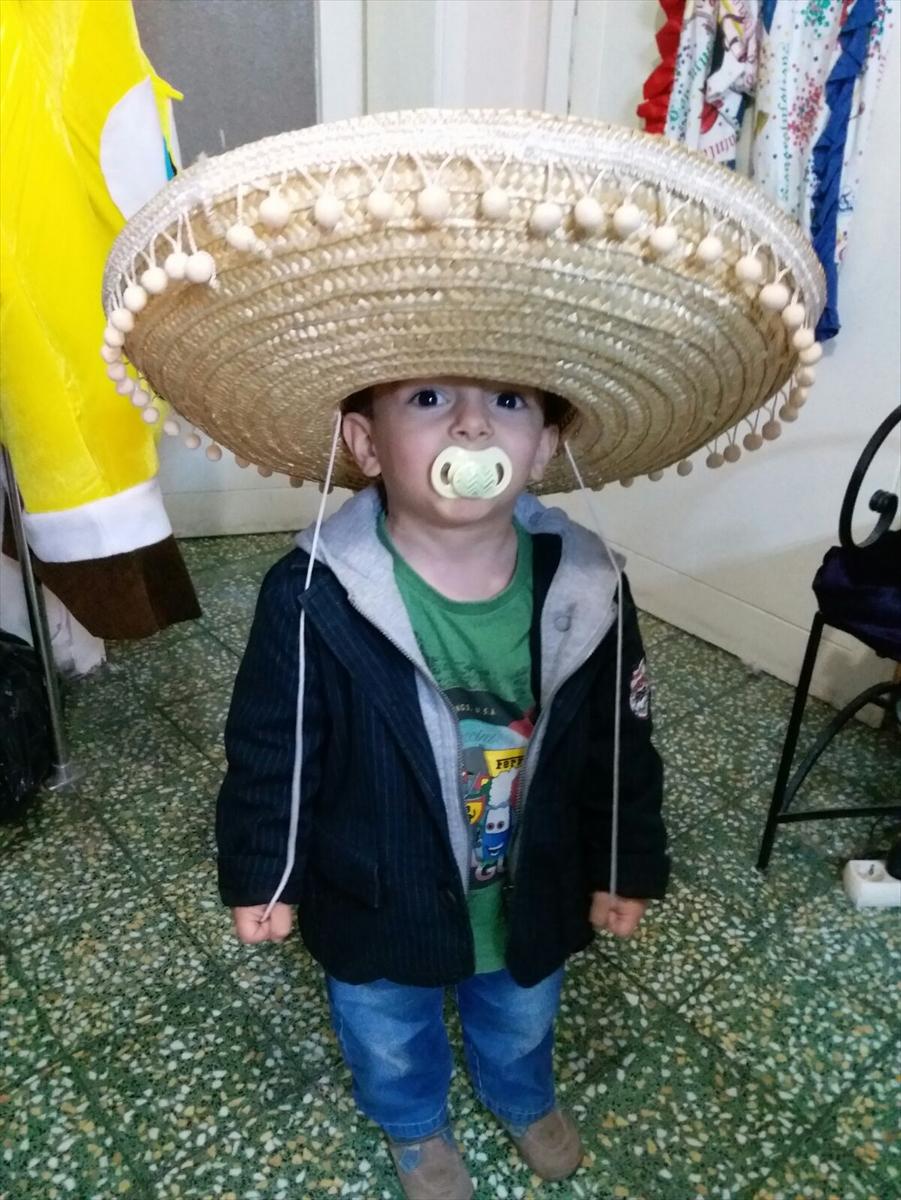 Okul servisinde unutularak ölen çocuğun evinde yas var