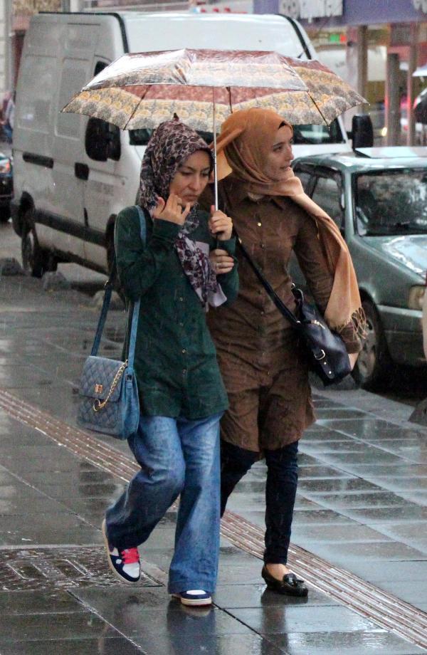 Zonguldak'ta yağmur etkili oldu