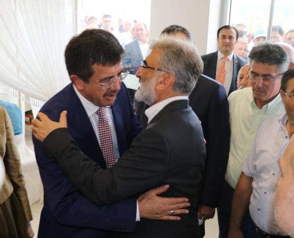 Ekonomi Bakanı Zeybekci'nin kızının düğünü başladı