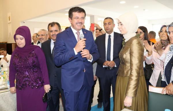 Ekonomi Bakanı Zeybekci'nin kızının düğünü başladı