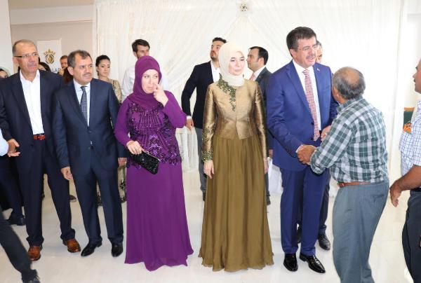 Ekonomi Bakanı Zeybekci'nin kızının düğünü başladı