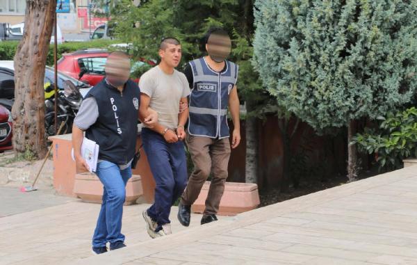 Terör propagandası yapan er gözaltında