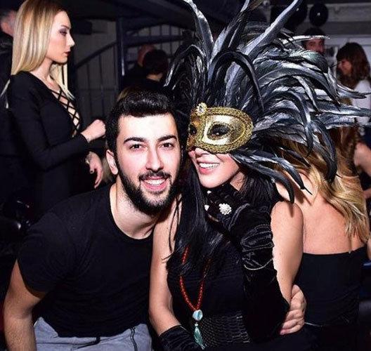 Hande Yener'in oğlu sevgili yaptı