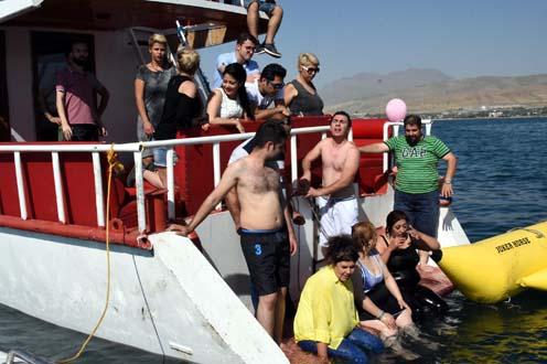 İranlı turistlerin gözdesi Van