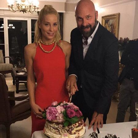 Esat Yontuç, Hande Gülşen ile evlendi